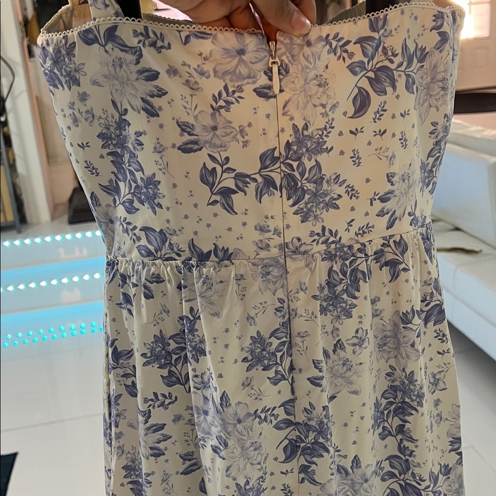 House of CB Blue Elia White Tiered Ruffled Midi Sundress Sz M NWOT - Picture 5 of 7